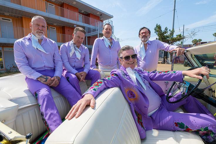 Me First & The Gimme Gimmes share cover of 'Estos Celos'
