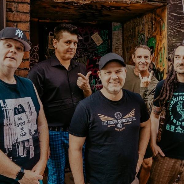 Less Than Jake releases new single 'Walking Pipebomb'